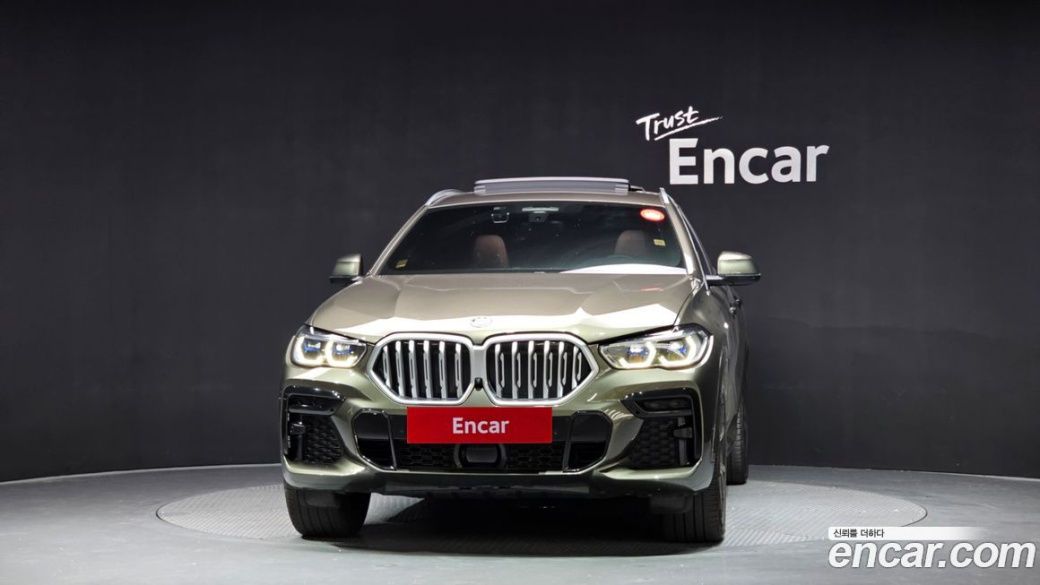 BMW X6 xDrive40i M Sport, 2022