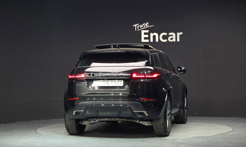 Land Rover Range Rover Evoque P250 Dynamic SE, 2024