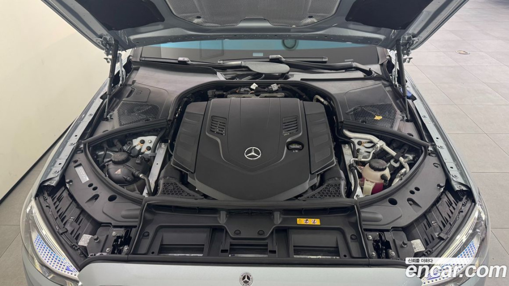 Mercedes-Benz S-Class S580L 4MATIC, 2025