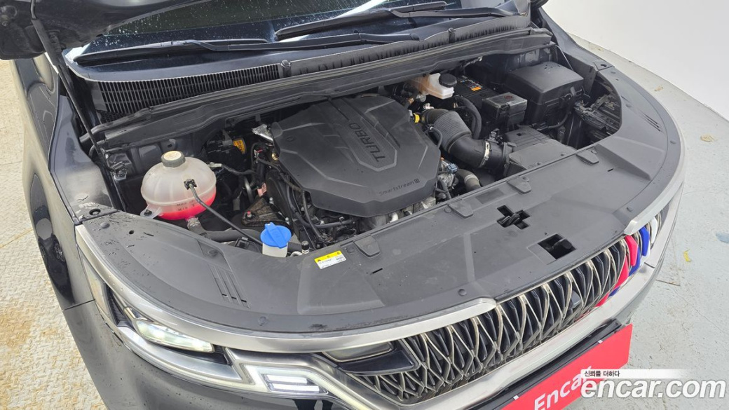 Kia Carnival 9-Seater Signature, 2023