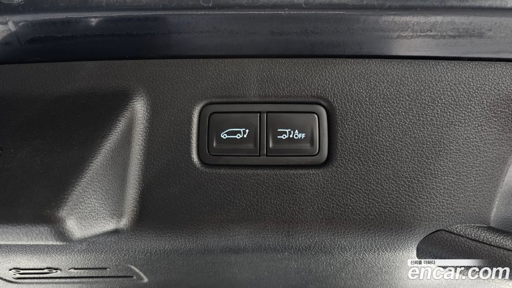 Hyundai Staria Lounge 9-Seater, 2022