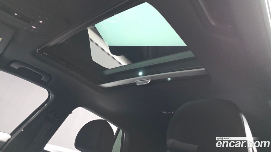 Audi Q2 35 TDI Premium, 2023