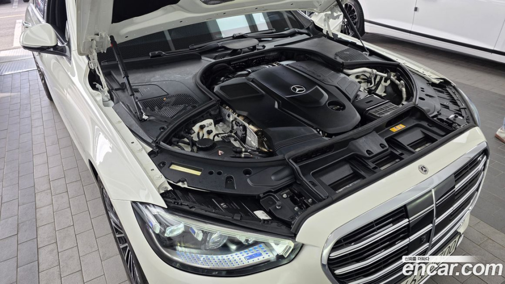 Mercedes-Benz S-Class S350 d, 2022