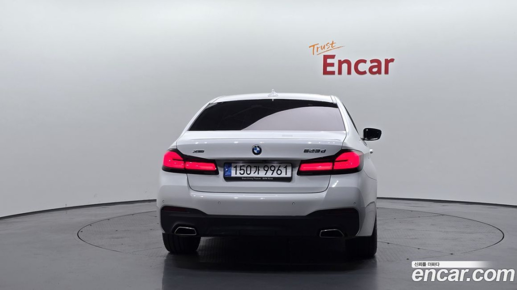 BMW 5-Series 523d xDrive M Sport, 2023
