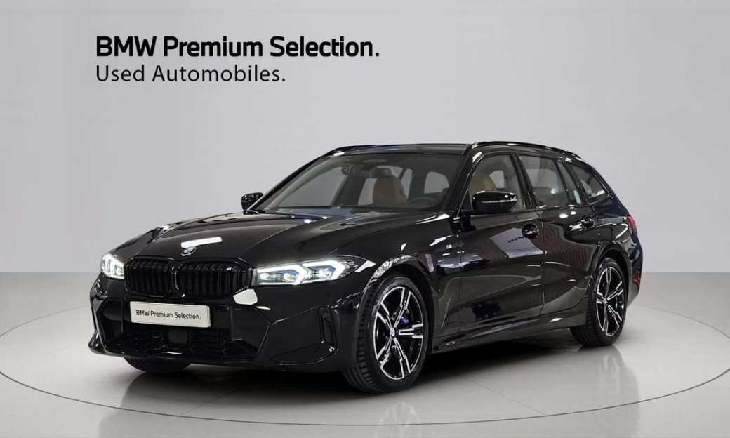 BMW 3-Series 320d Touring M Sport, 2025