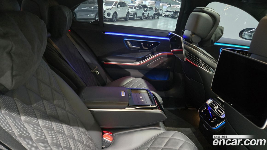 Mercedes-Benz S-Class S580L 4MATIC, 2025