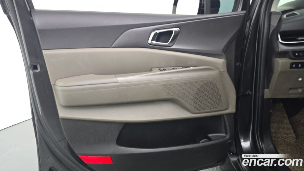 Kia Carnival 9-Seater Noblesse, 2024
