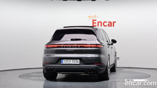 Porsche Cayenne 3.0, 2024