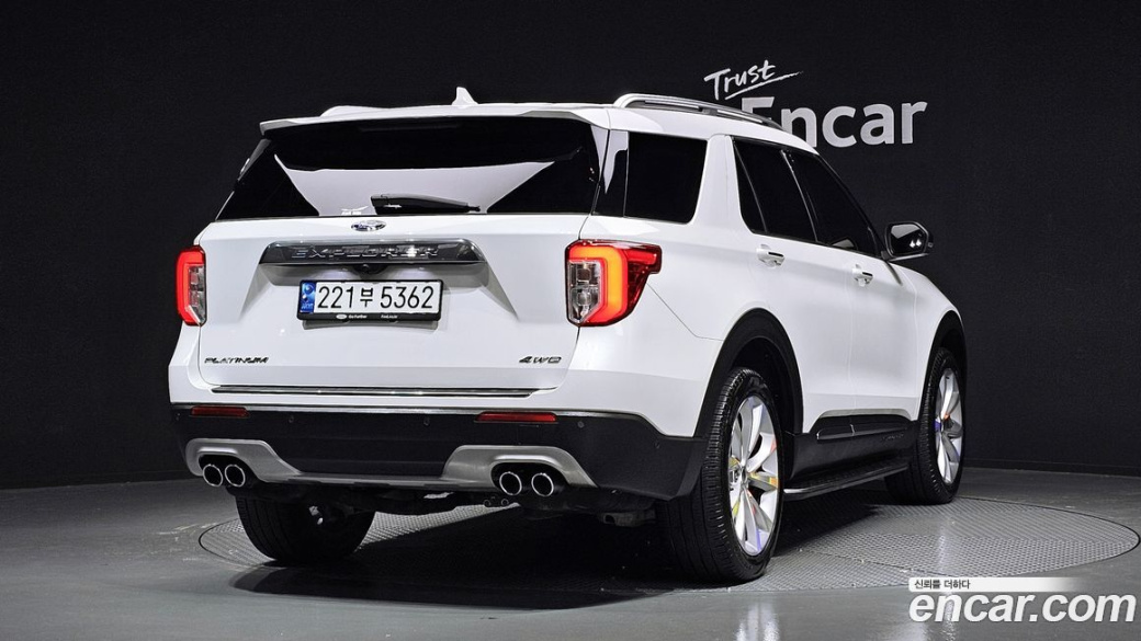 Ford Explorer 3.0 Platinum 4WD, 2022