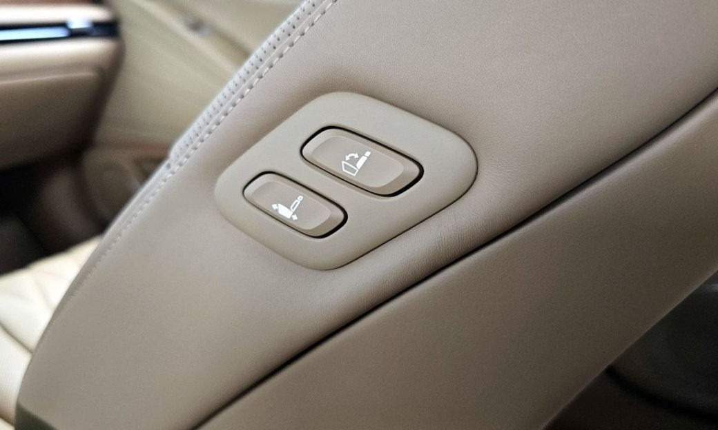 Genesis G80 Gasoline 2.5 Turbo AWD, 2025