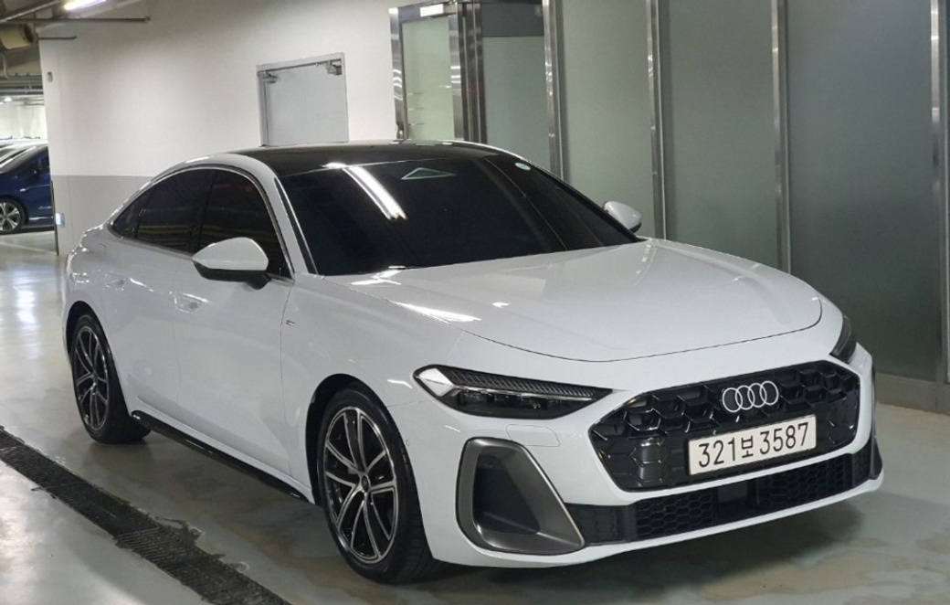 Audi A5 40 TFSI Quattro S Line, 2025