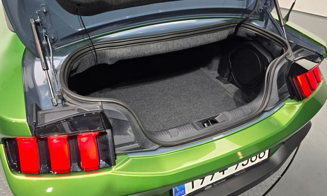 Ford Mustang 5.0 GT Premium Convertible, 2024