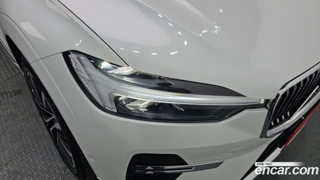 Volvo XC60 B6 Ultimate Bright, 2023