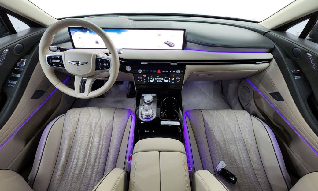 Genesis G80 Gasoline 2.5 Turbo AWD, 2025