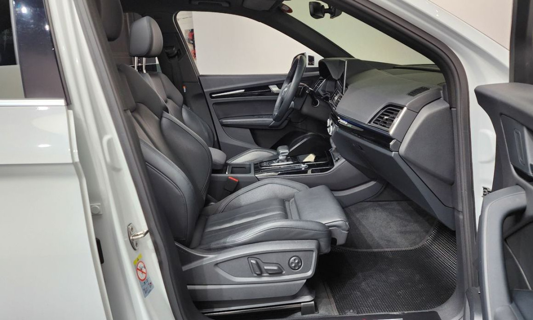 Audi Q5 45 TFSI Quattro Premium, 2022