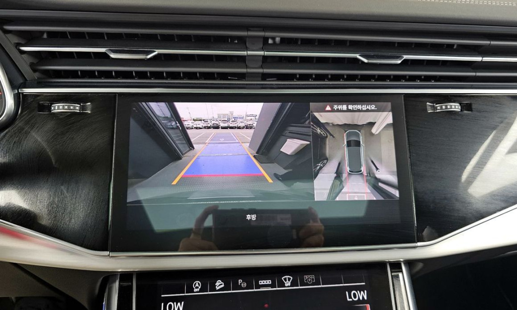 Audi Q7 55 TFSI Quattro Premium, 2025