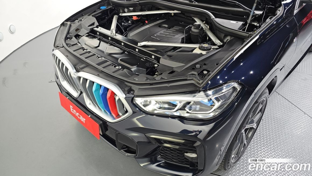 BMW X6 xDrive40i M Sport, 2022