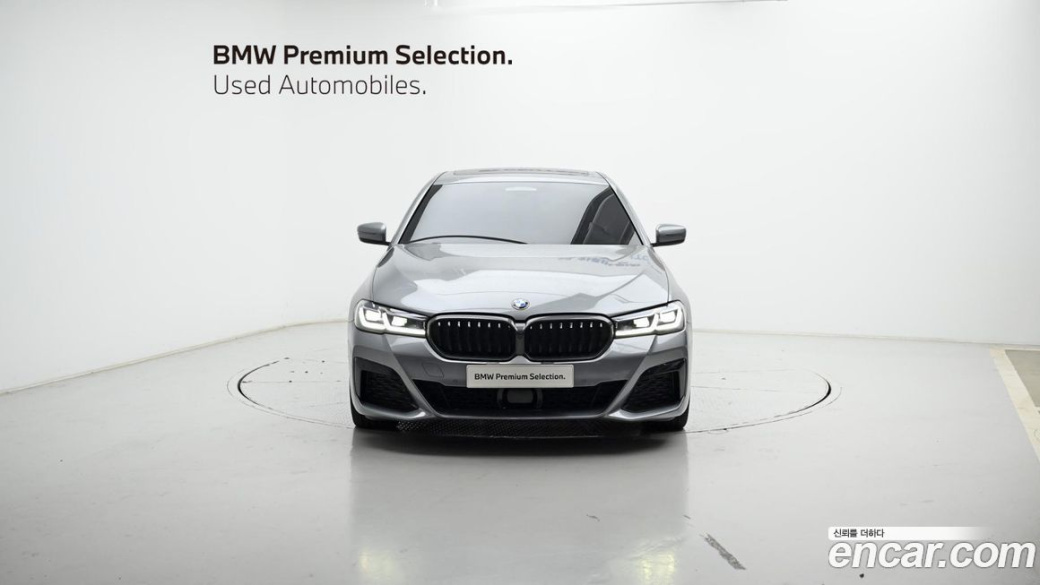 BMW 5-Series 530i M Sport Package, 2023