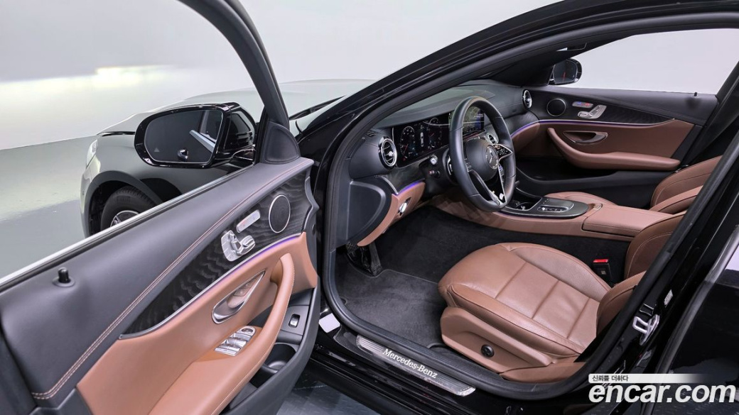 Mercedes-Benz E-Class E250 AMG Line, 2023