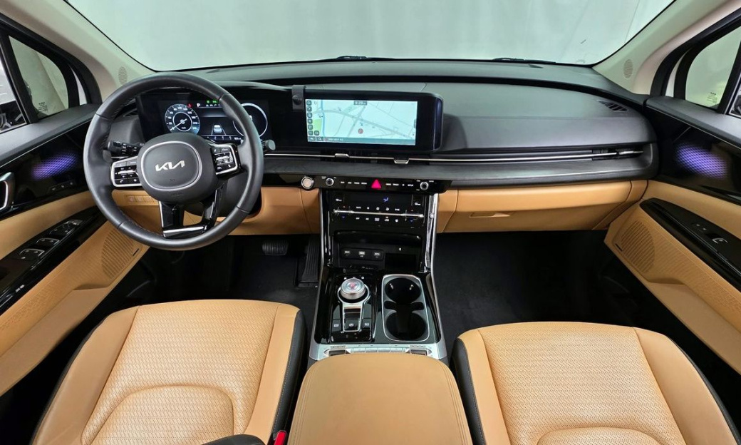 Kia Carnival 7-Seater Signature, 2023