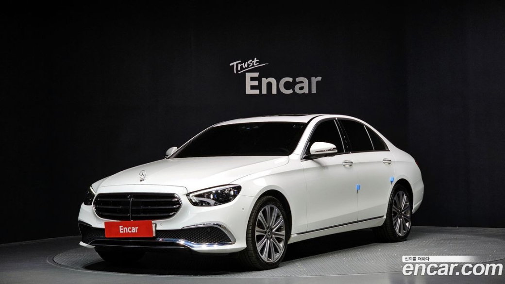 Mercedes-Benz E-Class E350 4MATIC Exclusive, 2023