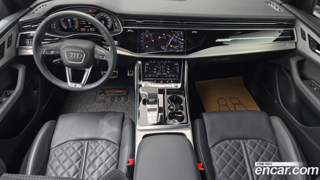 Audi Q8 55 TFSI Quattro Premium, 2023