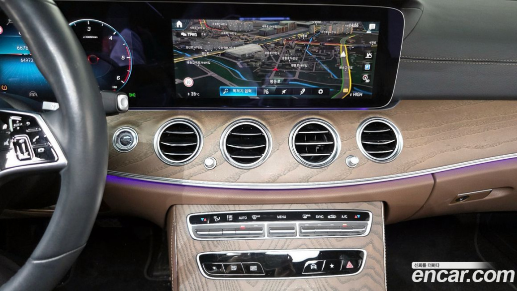 Mercedes-Benz E-Class E220d 4MATIC Exclusive, 2022