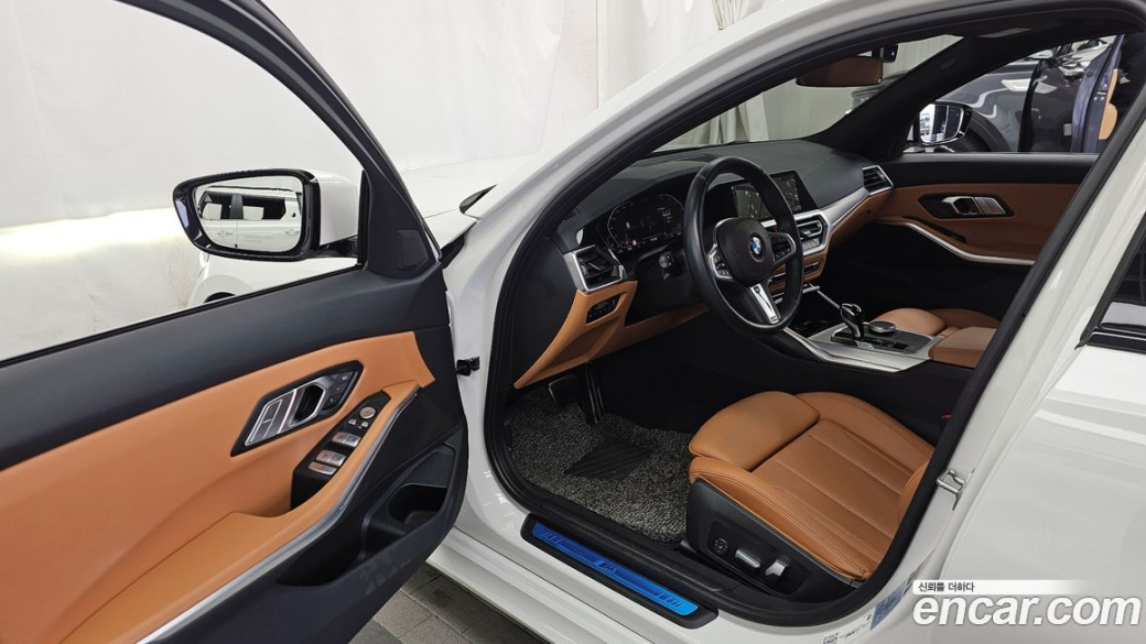BMW 3-Series 320i M Sport, 2022