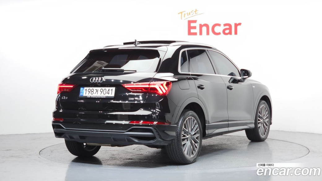 Audi Q3 35 TDI Premium, 2023