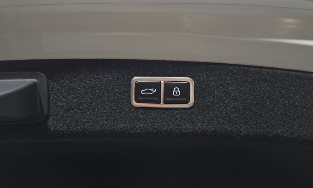 Genesis G80 Gasoline 2.5 Turbo AWD, 2022
