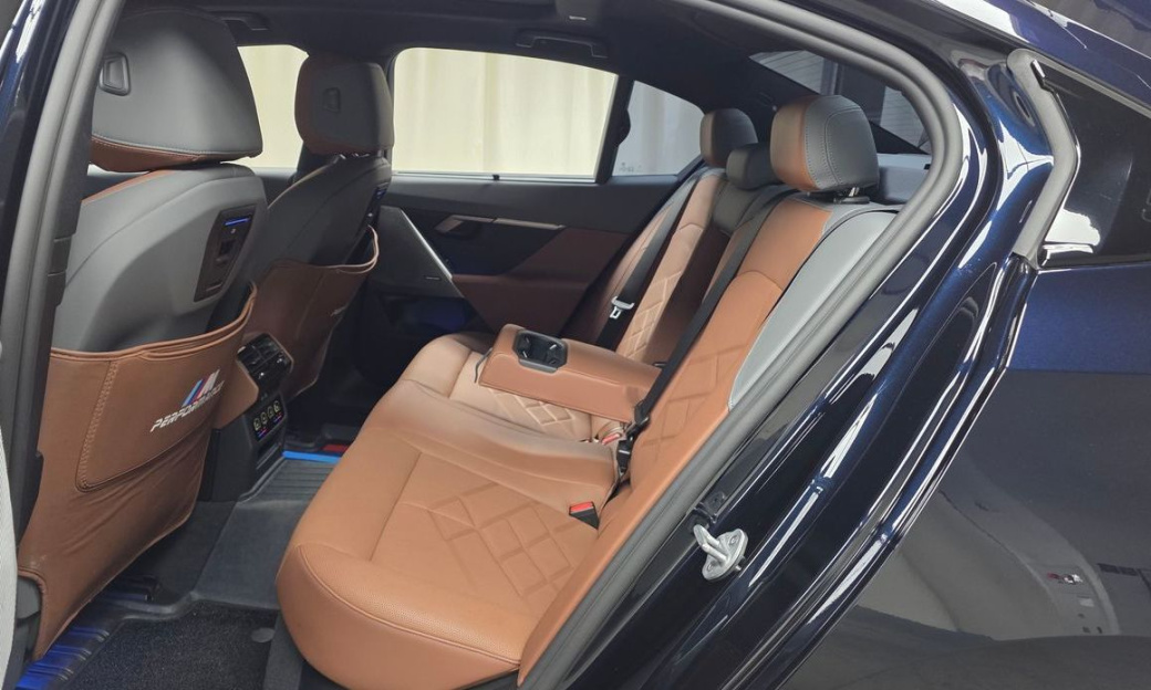 BMW 5-Series 530i xDrive M Sport, 2025