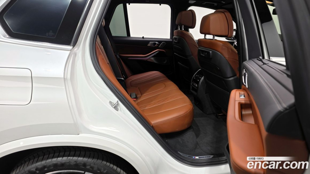 BMW X5 M50i, 2022