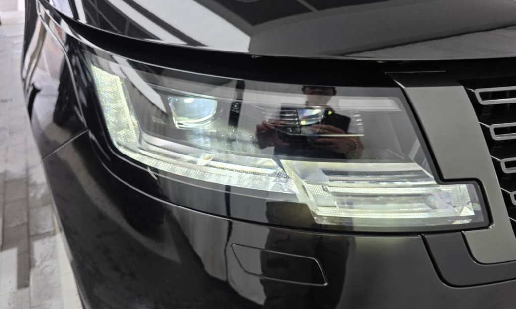 Land Rover Range Rover D350 Autobiography Long Wheel Base, 2024