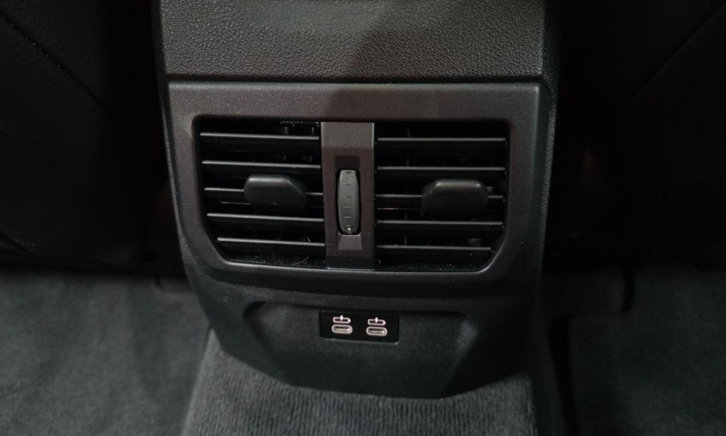 BMW 2-Series M235i xDrive, 2024