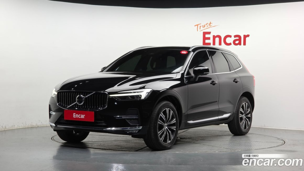 Volvo XC60 B5 Inscription, 2022