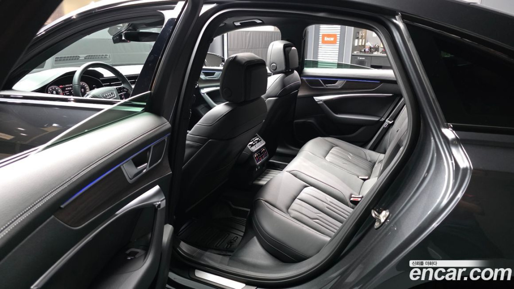 Audi A6 45 TFSI Quattro Premium, 2025