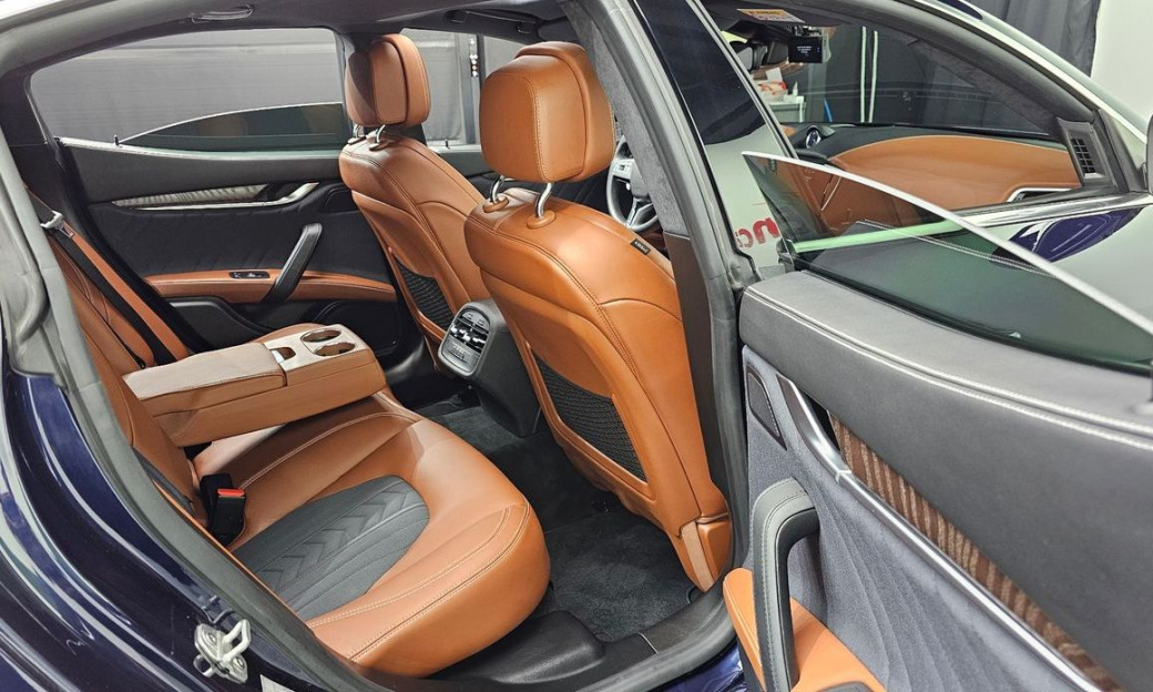 Maserati Ghibli 2.0 Granlusso, 2021