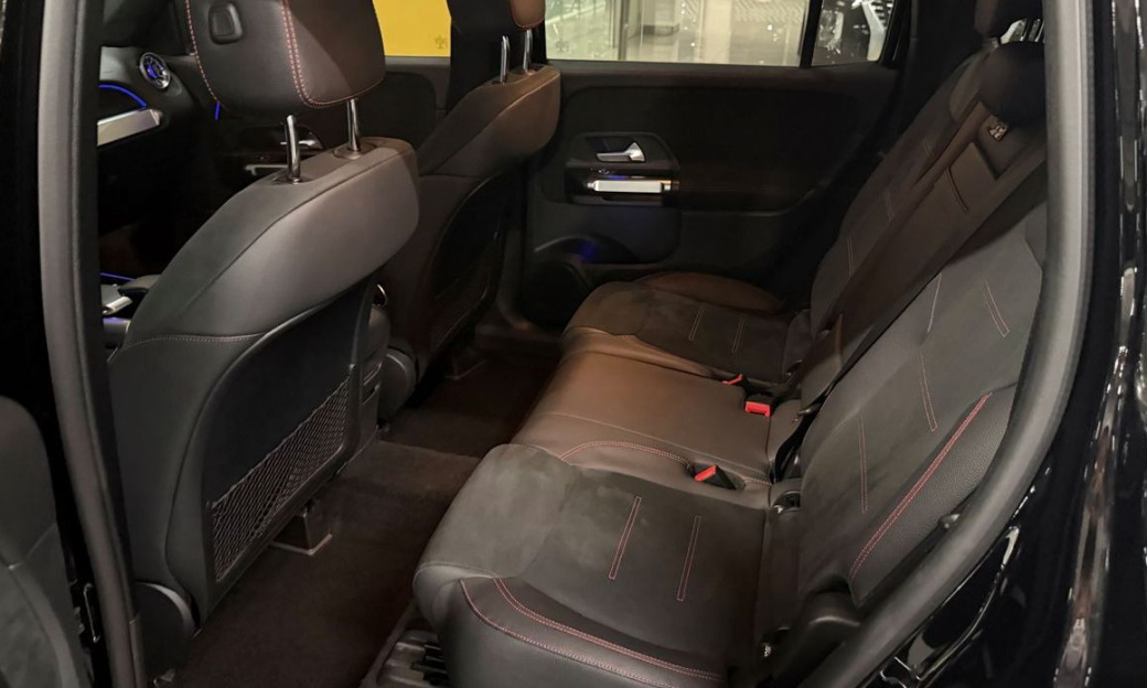 Mercedes-Benz GLB-Class GLB250 4MATIC, 2023
