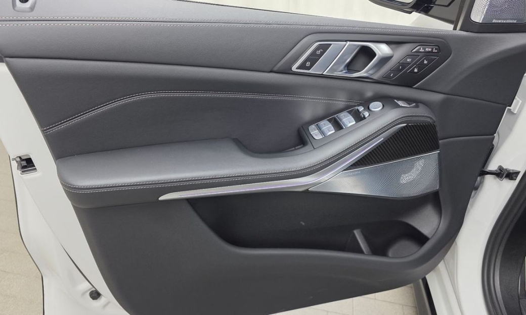 BMW X7 M60i xDrive M sport 6STR, 2025