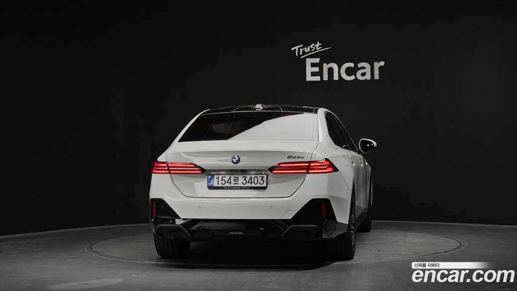 BMW 5-Series 523d M Sport, 2025