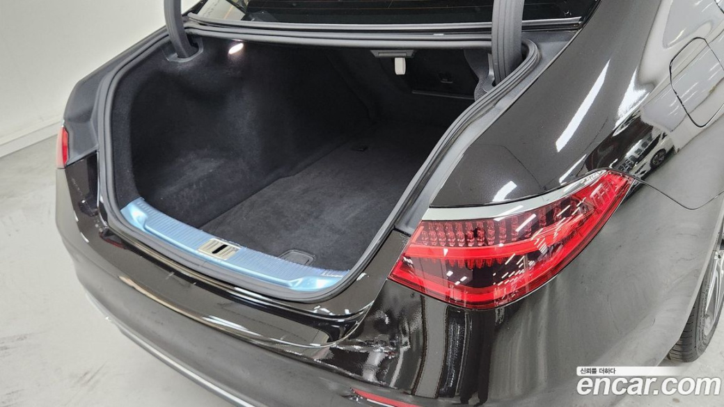 Mercedes-Benz S-Class S400 d 4MATIC, 2022