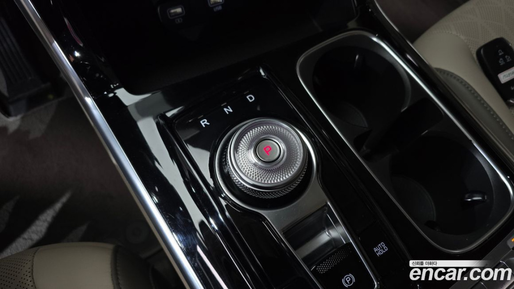 Kia Carnival 9-Seater Noblesse, 2023