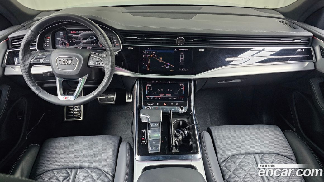 Audi Q8 55 TFSI Quattro Premium, 2023