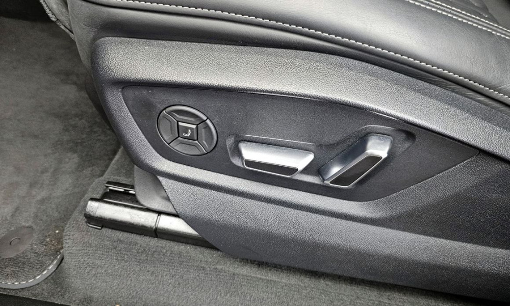 Audi Q7 55 TFSI Quattro Premium, 2025