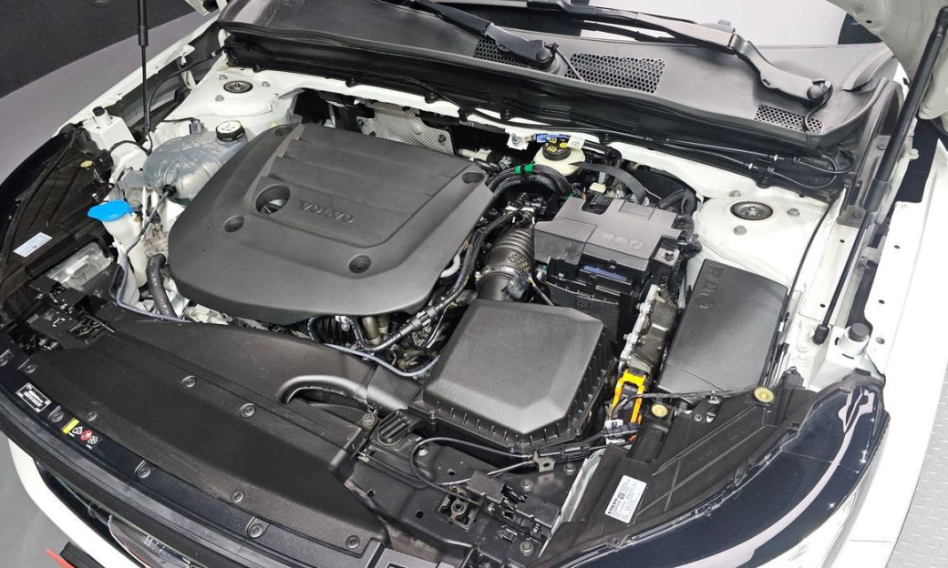 Volvo XC40 B4 Ultimate Bright, 2023