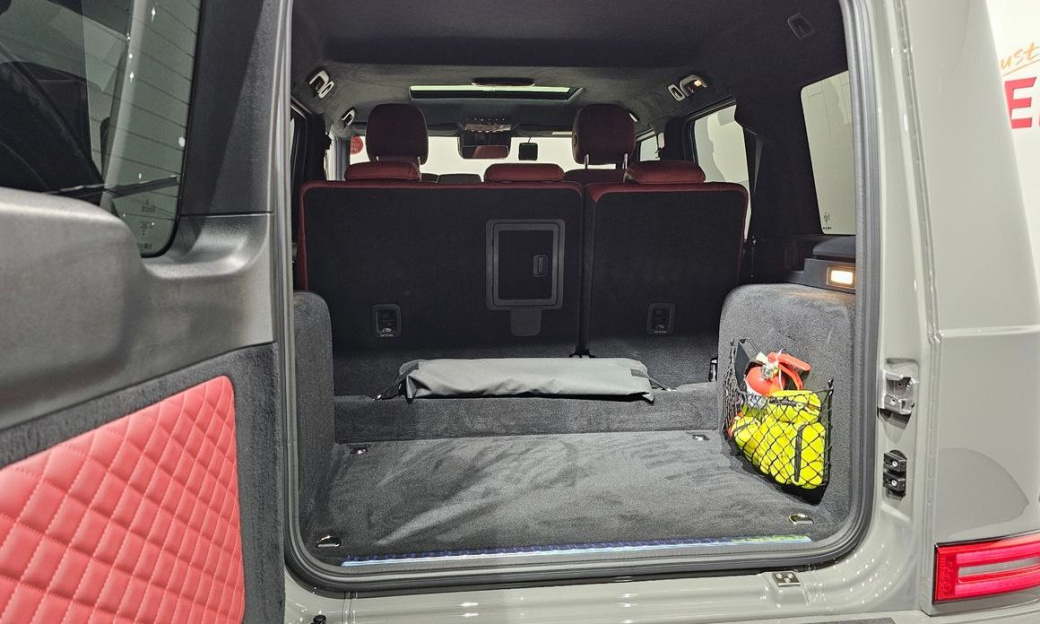 Mercedes-Benz G-Class G450d Manufaktur, 2025