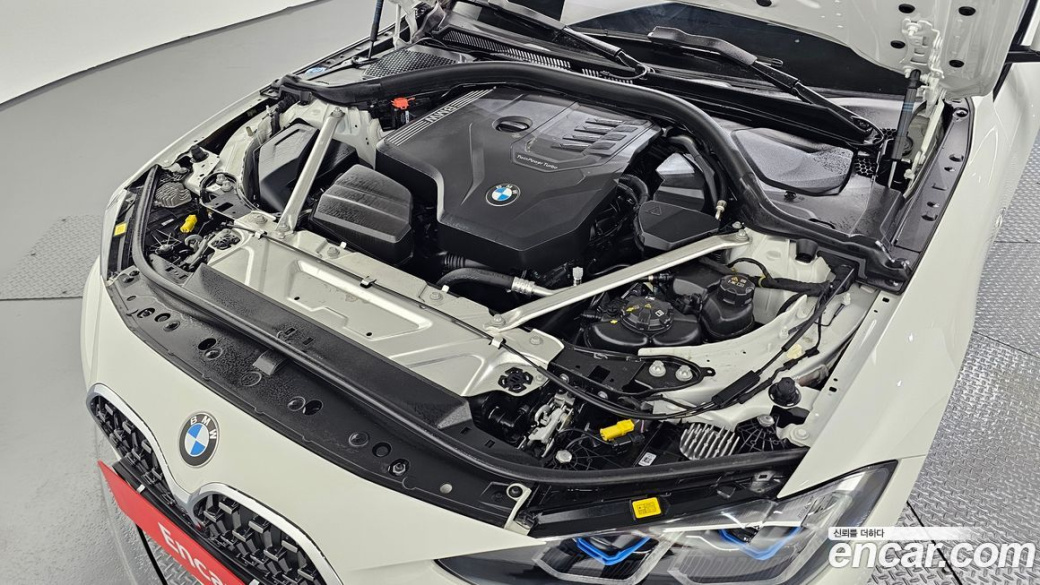 BMW 4-Series 420i M Sport Convertible, 2024