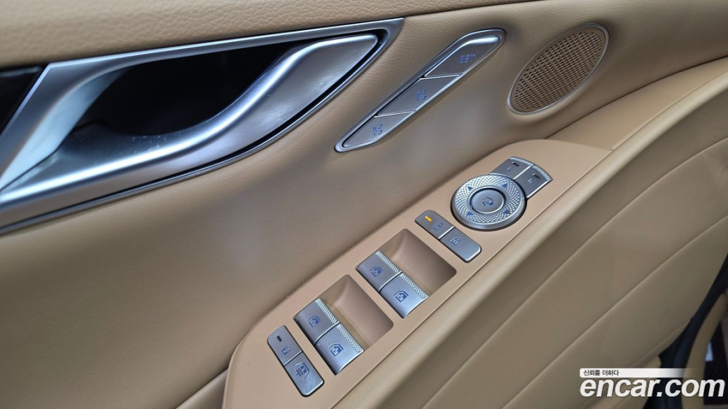 Genesis G80 Gasoline 2.5 Turbo AWD, 2025