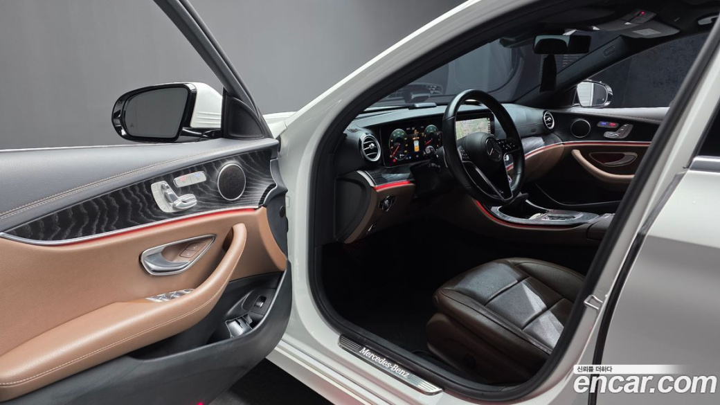Mercedes-Benz E-Class E250 AMG Line, 2023