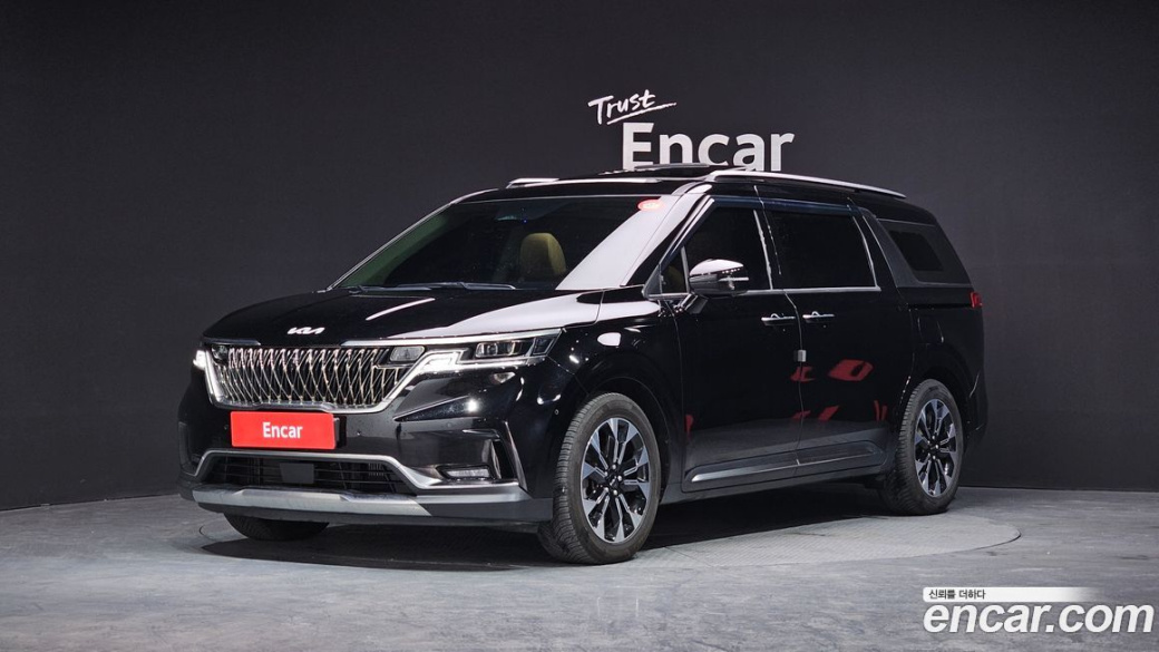 Kia Carnival 9-Seater Signature, 2023